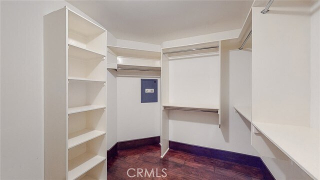 Building Photo - 227 Pso De Granada