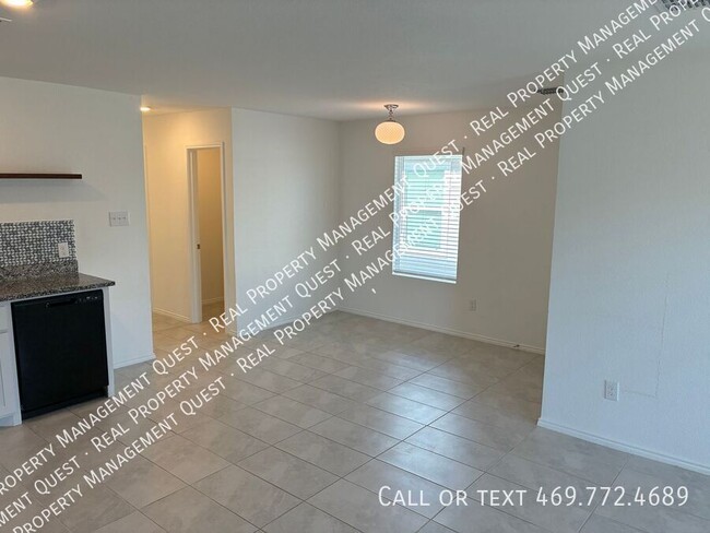 Building Photo - 474 Reverie Wy