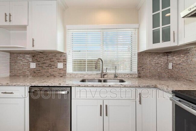 Building Photo - 1548 Shenandoah St