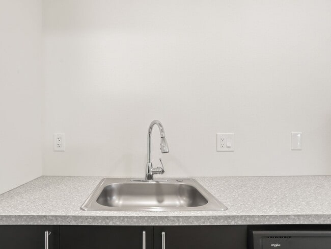 Building Photo - Vancouver Townhouses