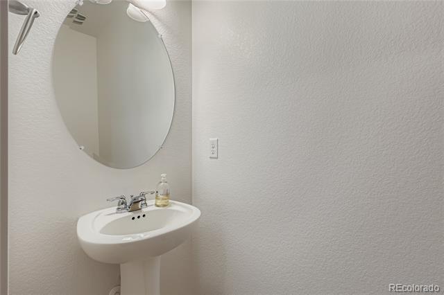 Building Photo - 9935 Ceylon Ct