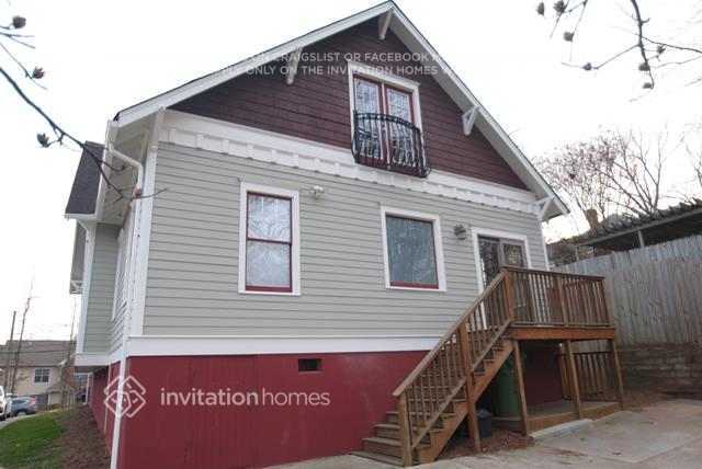 Building Photo - 2170 Memorial Dr SE