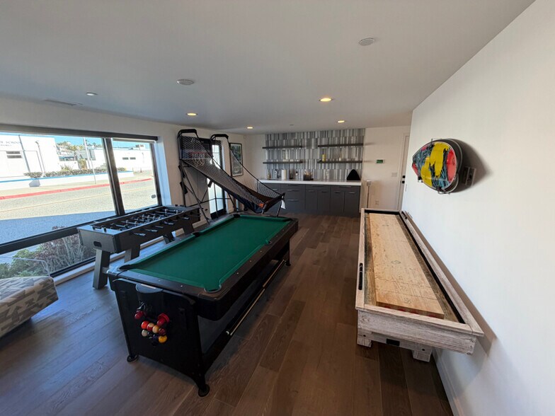 Building Photo - 116 W Channel Islands Blvd