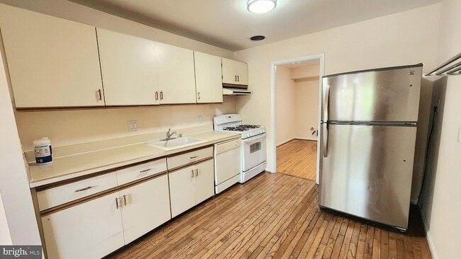 Building Photo - 10823 Bucknell Dr
