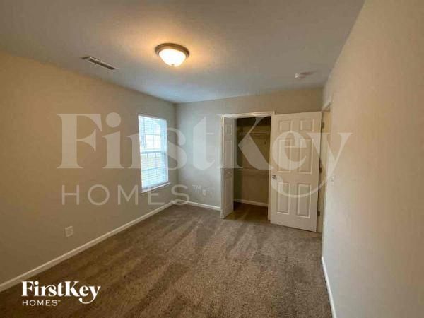 Building Photo - 139 Hanahan Plantation Cir