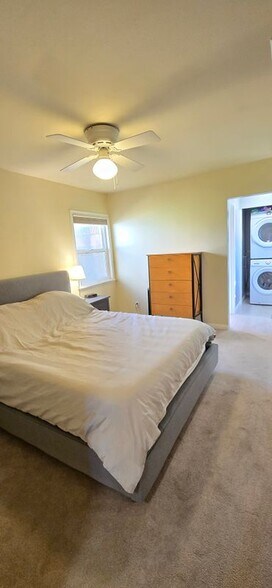 Building Photo - 3244 Hackett Ave