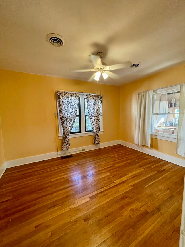 Building Photo - Girard UNM