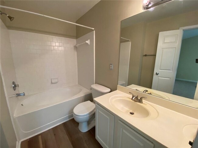 Building Photo - 1285 Kilmington Ct