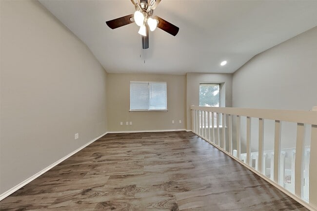 Building Photo - 16907 Spruce Run Dr