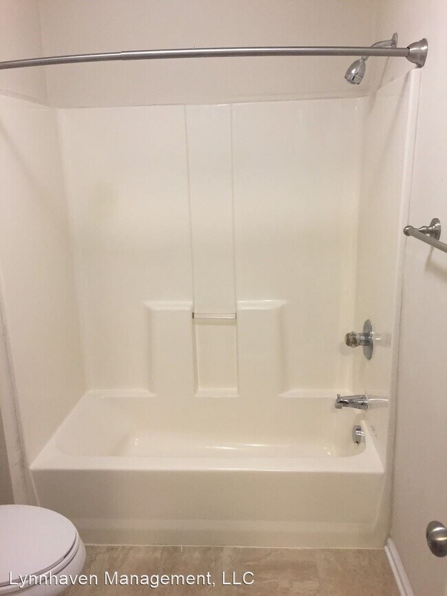 Building Photo - 1336 W 38th St