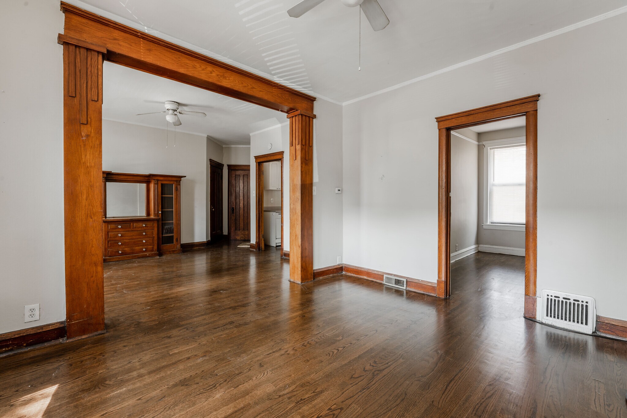 Building Photo - 3620 W Grace St