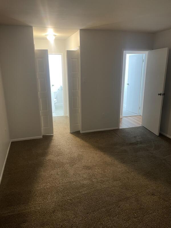 Building Photo - 66 Banner Ct