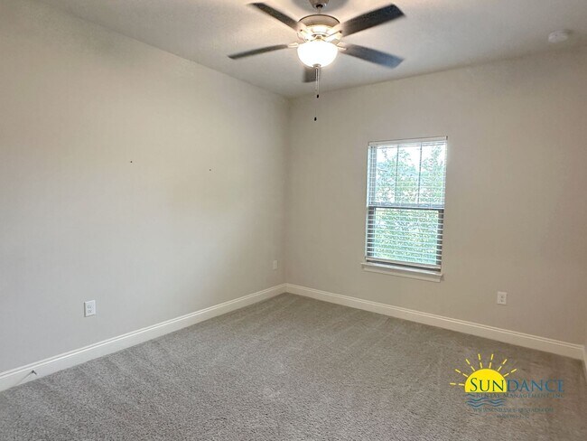 Building Photo - 2542 Lovewood Dr