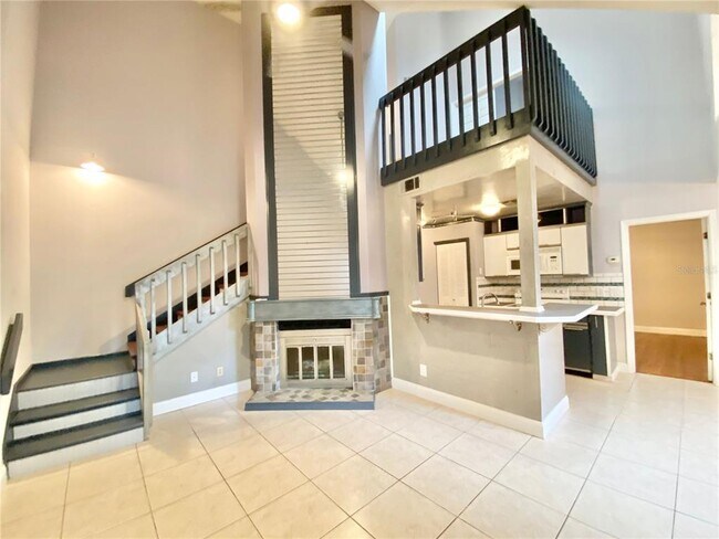 Building Photo - 610 Colorado Pl