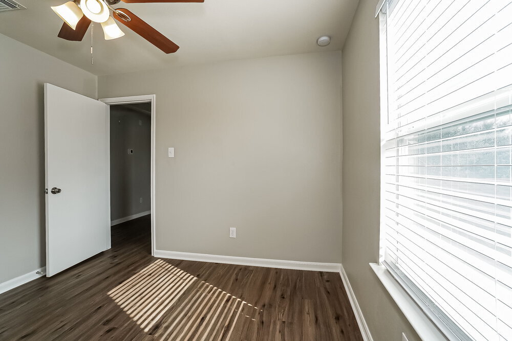 Building Photo - 11410 Sugar Bowl Dr