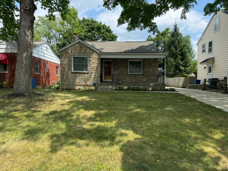 Primary Photo - 236 Powhatan Ave