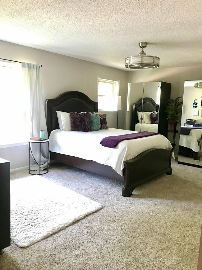 Building Photo - 1865 Coronado Hills Dr