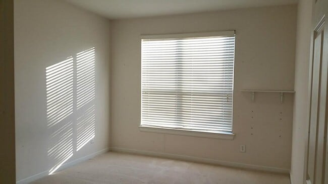 Building Photo - 6655 W Sam Houston Pkwy S