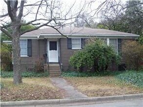 Building Photo - 2915 Hampton Rd