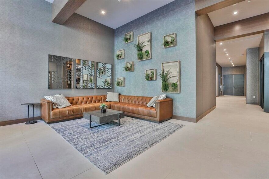 Building Photo - 18 Artisan Dr