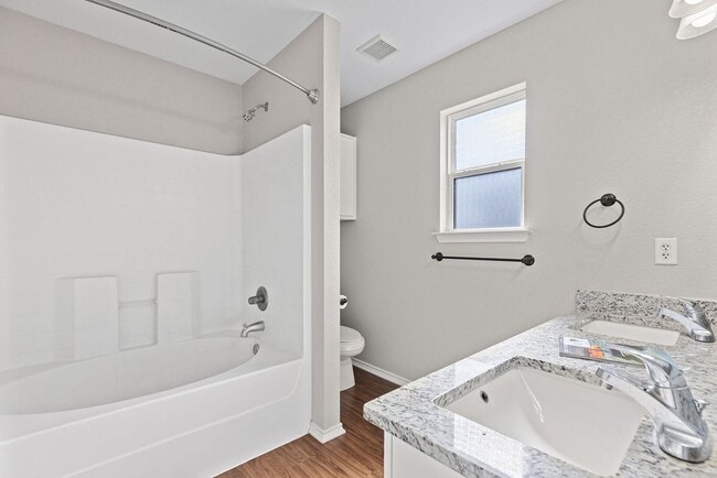 Building Photo - 7915 Redbrush