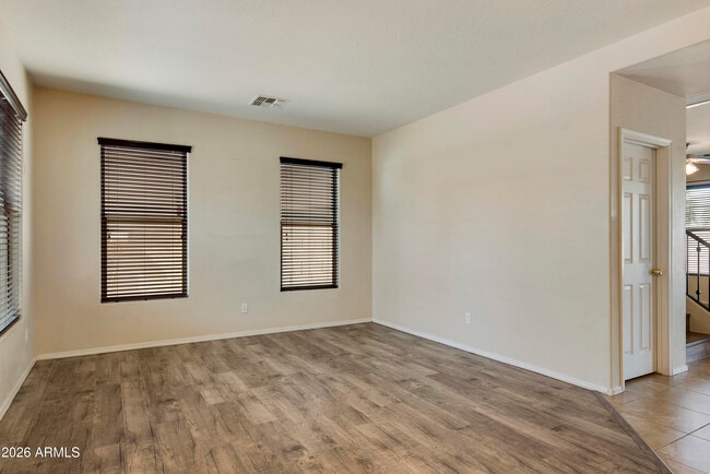 Building Photo - 6209 S 43rd Dr