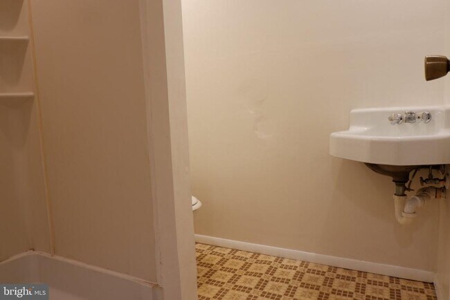 Building Photo - 8284 Mary Lee Ln
