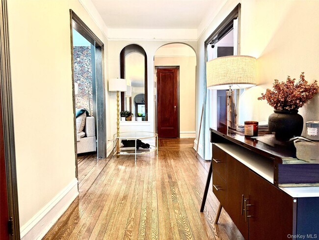 Building Photo - 73-20 Austin St