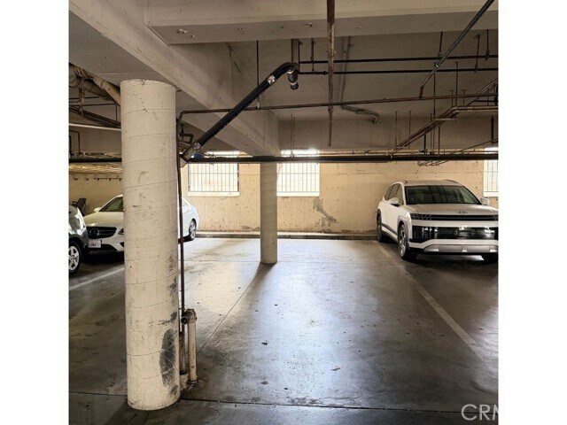 Building Photo - 15344 Weddington St