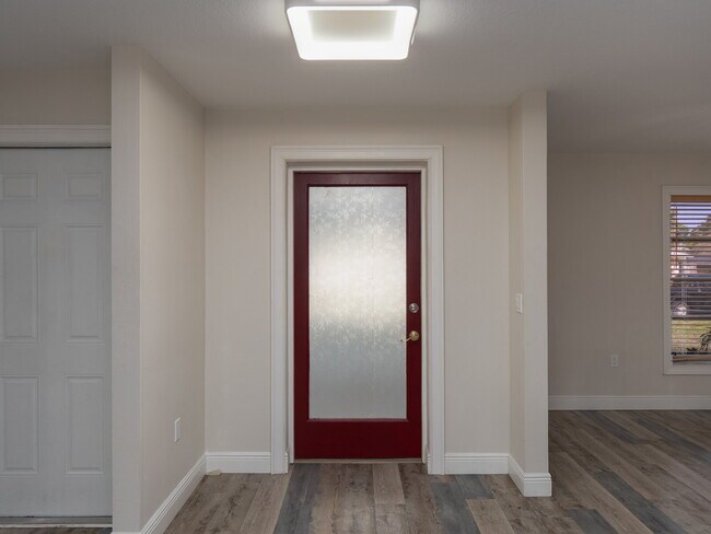 Building Photo - 3525 Riviera Dr