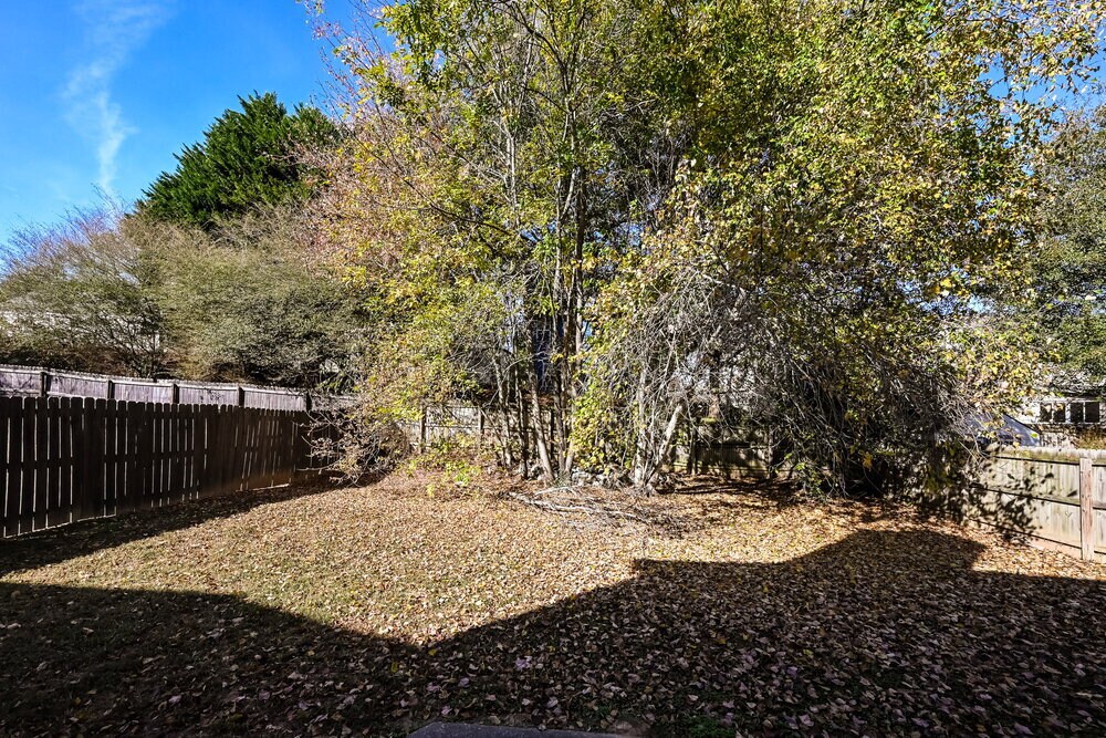 Building Photo - 7063 Grand Hickory Dr