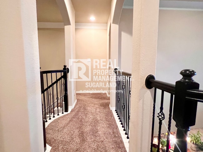 Building Photo - Stunning 5-Bedroom, 4.5-Bath Home for Rent in Richmond, TX