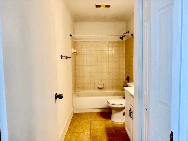 Building Photo - 6308 La Costa Dr