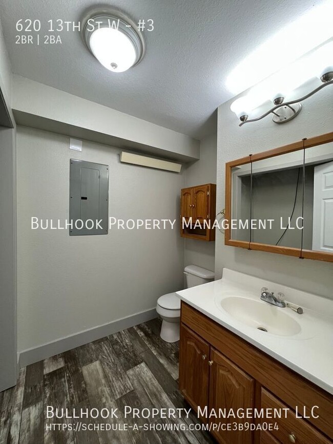 Building Photo - Move in Special - $300 off first FULL mont...