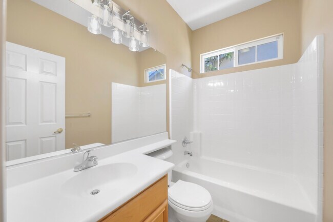 Building Photo - 82630 Redford Way