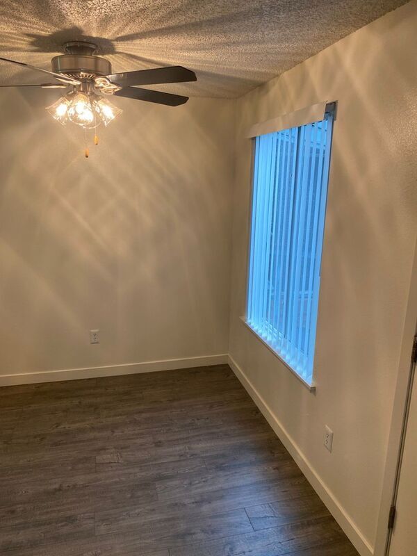 Building Photo - 479 Senate St NW