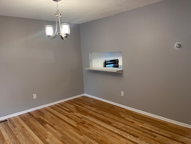 Building Photo - 108 Cedar Knolls Dr