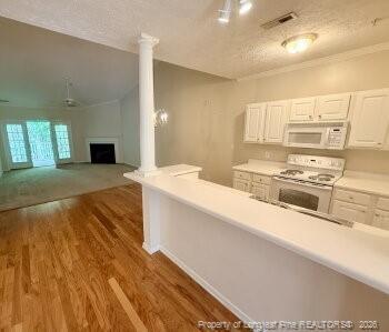 Building Photo - 532 Lionshead Rd