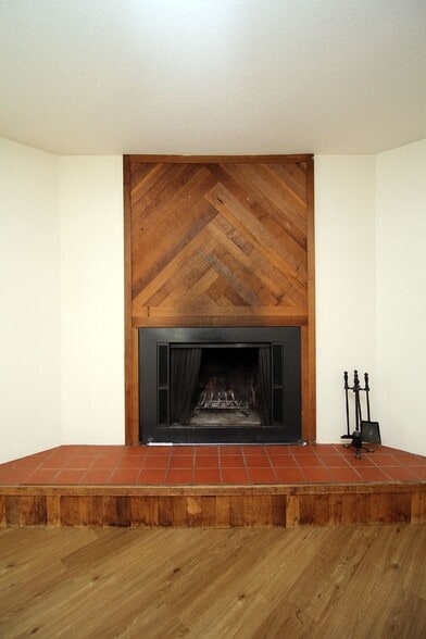 Building Photo - 548 NE Tillamook St