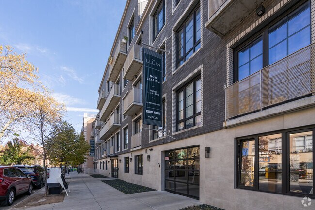 Building Photo - 31-21 37th St