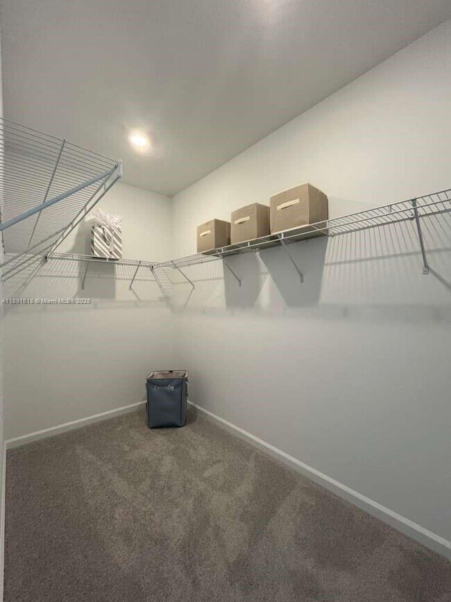 Building Photo - 5984 Zen Wy