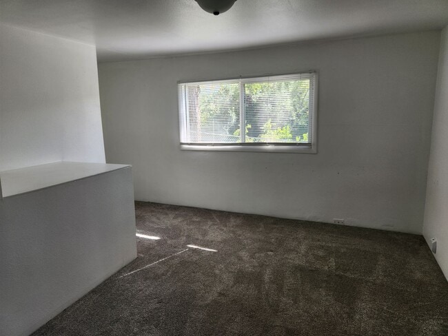 Building Photo - Occupied, do not disturb tenants.  Naches ...