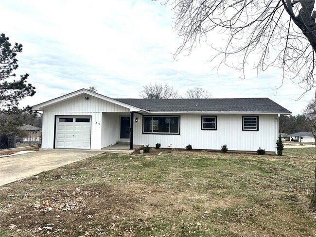 Building Photo - 67 Strecker Rd