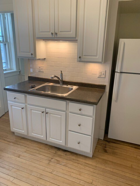 Building Photo - 2521 Downer