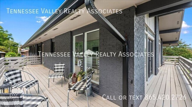 Building Photo - 813 N Cedar Bluff Rd