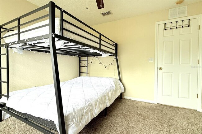 Building Photo - 13748 Meade Ct