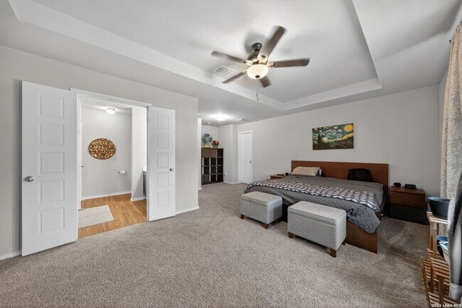 Building Photo - 4 Bedroom/2.5 Bath Summerhill Subdivision