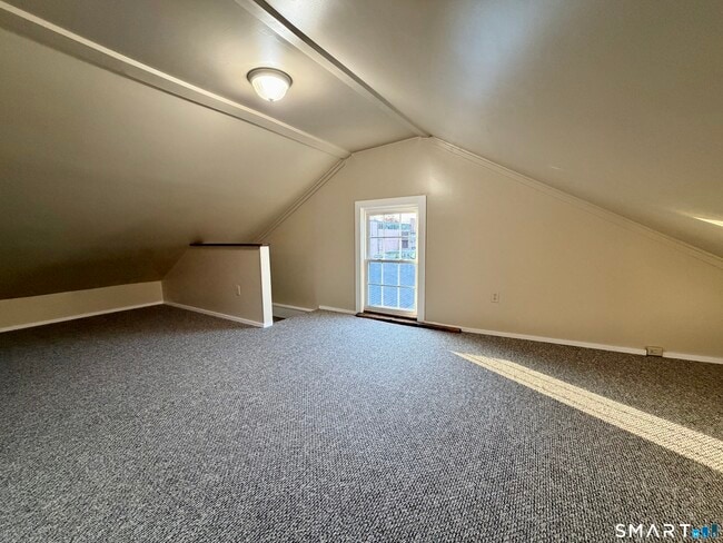 Building Photo - 38 Twining St