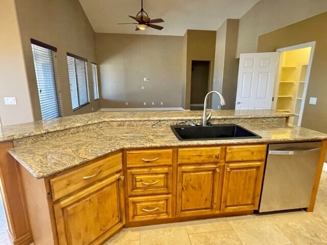 Building Photo - 34127 N Slate Creek Dr