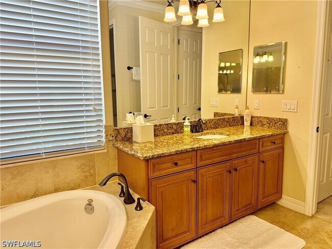 Building Photo - 9218 Veneto Ln